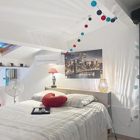 Sunny Duplex 4Pers 50M2 A 2Mn A Pieds Du Vieux Port Apartment Ла Сиота Екстериор снимка